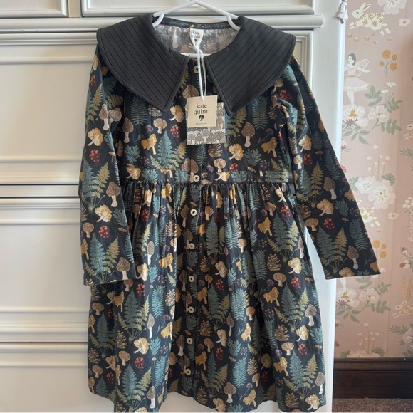 Kate Quinn Long sleeve wide collar button dress | black autumn botanical - Picture 2 of 6